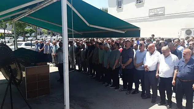 Milyonluk ilaçların gölgesinde kalan babadan yürek yakan karar