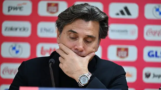 Montella: Şu an kendimizi tarttığımız bir senaryo var