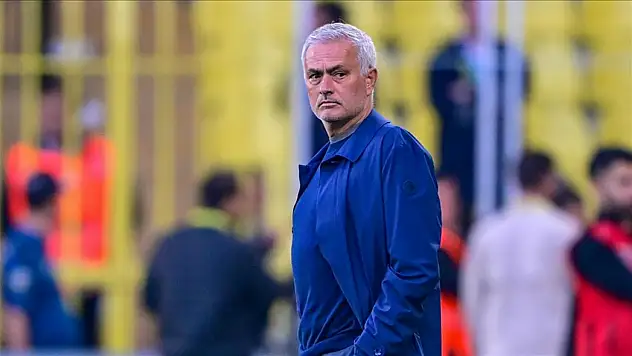 Mourinho'nun Fenerbahçe'si sezon sonunda dağıldı!