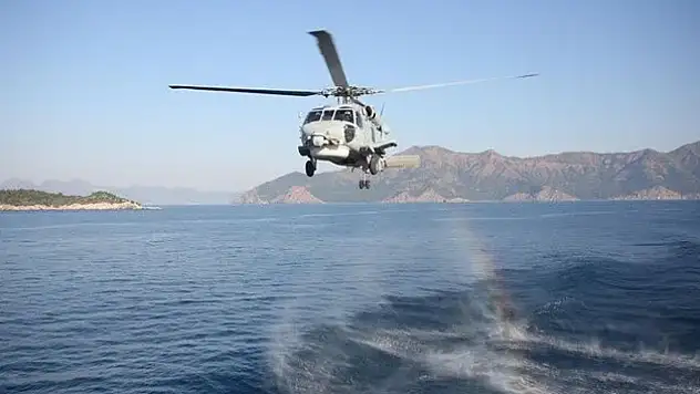 MSB: Askeri helikopter denize acil iniş yaptı