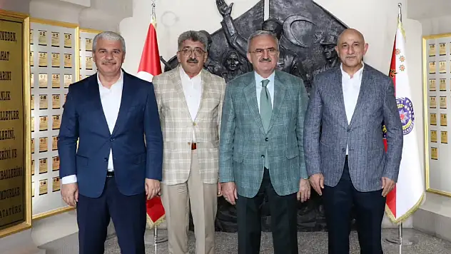 Müdür Yüksek'e anlamlı ziyaret!