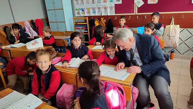 Murat Yiğit, Karataylı öğrenci ve öğretmenlerle bir araya geldi