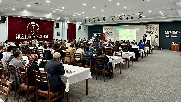 MÜSİAD, Konya'da ekonomi ve iletişimi masaya yatırdı