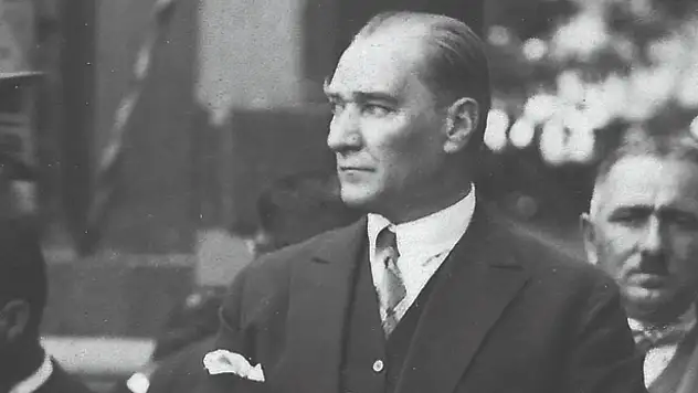 Mustafa Kemal Atatürk, saygıyla anıldı!