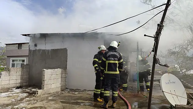 Müstakil evde çıkan yangın söndürüldü