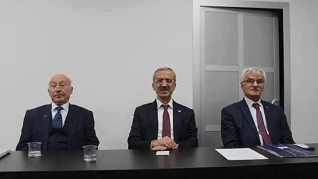 Nacar'dan anayasaya 'yamalı bohça' benzetmesi!