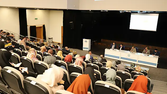Necmettin Erbakan Üniversitesinde, İslam Hukuku Lisansüstü Öğrenci Sempozyumu Gerçekleştirildi