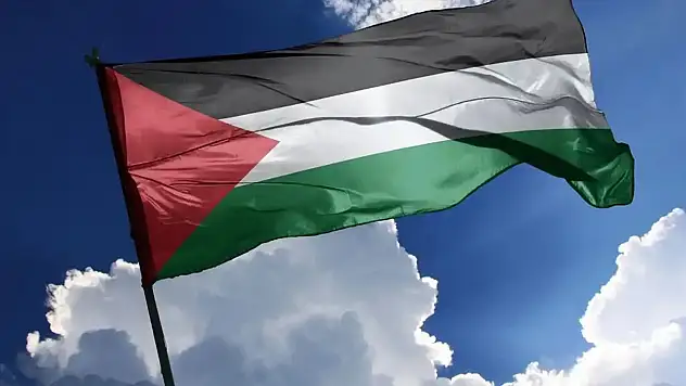 O ülke de Filistin Devleti'ni tanımayı planlıyor