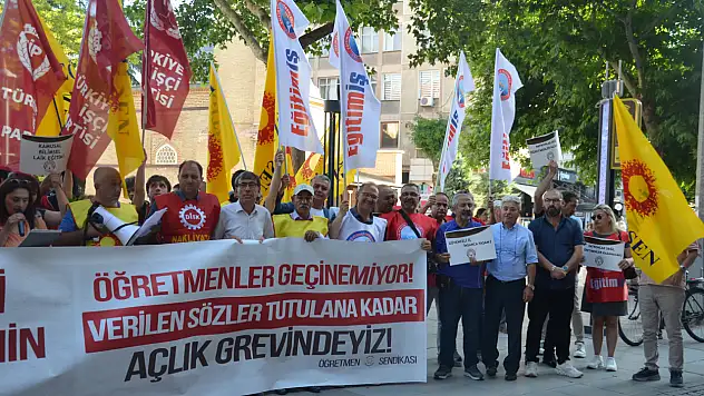 Öğretmenlerden sitem var: Sesimizi duyun, sözünüzü tutun