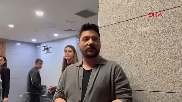 Oğuzhan Uğur kel mi? Oğuzhan Uğur saçı protez mi? Oğuzhan Uğur kimdir?