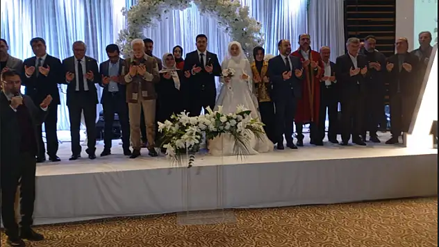 Öksüz ailesinin mutlu günü