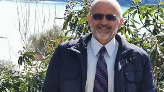 Okul müdürü voleybol maçında kalbine yenildi