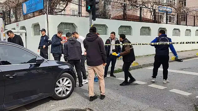 Okul önünde dehşet! Karısını sokak ortasında başından vurdu