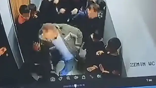 Okulda dehşet: Çocuğuna kartopu atan 8 yaşındaki öğrenciyi darp etti