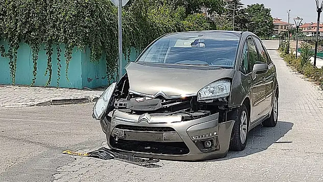 Olayın adresi Konya: 2 aracın çarpıştığı kazada bir kişi yaralandı!