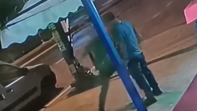 Önce yumruk atıp bayılttı sonra kalp masajı yaptı