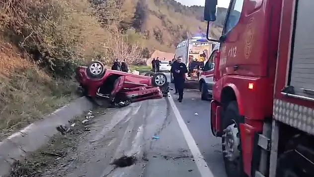 Orman işletme müdürlüğü personelinin bulunduğu otomobil takla attı: 3 kişi yaralı