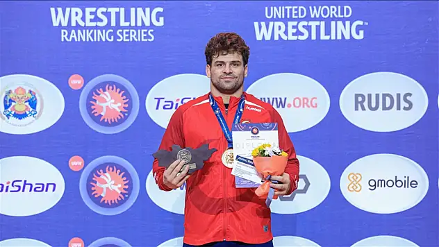 Osman Göçen'den Ulanbator'da altın madalya zaferi