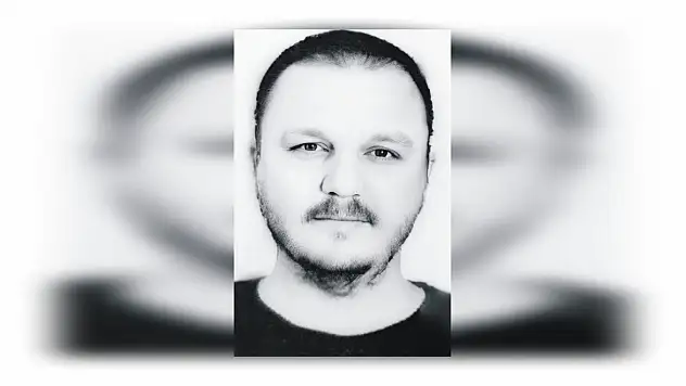 Otel odasında ölü bulundu