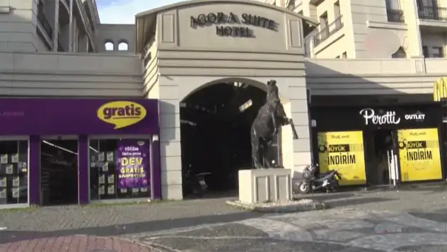 Otele saldırı girişimi: Pimi çekili el bombası attılar