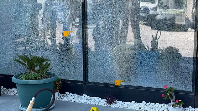 Oto galeriye silahlı saldırı
