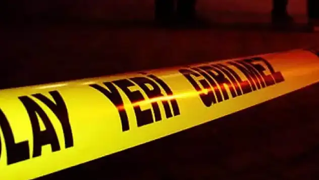 Otomobil kepçeye çarptı: 1 ölü, 1 yaralı