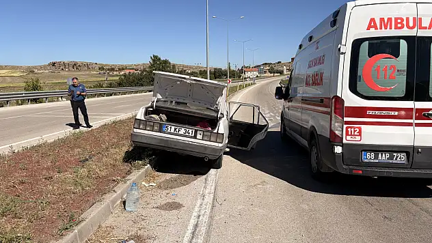 Otomobil minibüse çarptı: Çok sayıda yaralı var