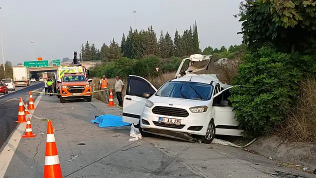 Otoyolda kahreden TIR kazası: Anne ile oğlu kurtarılamadı