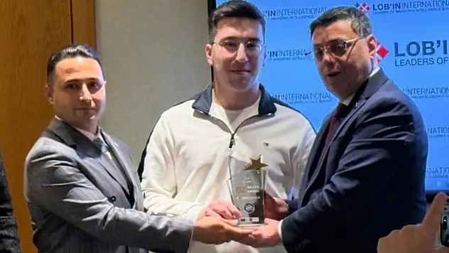 Oxford'da Konya gururu: Konyalı doktor uluslararası ödül aldı