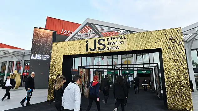 Özboyacı Altın'dan yenilikçi dokunuş: Jewelry Show 2025'te ilgi odağı oldu