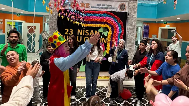Özel Çare Özel Eğitim ve Rehabilitasyon Merkezi'nde 23 Nisan coşkusu!