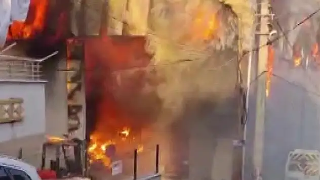 Parfüm deposunda yangın! 6 kişi öldü