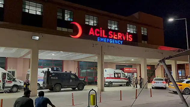 Park halindeki araca kanlı saldırı! 1 ölü, 1 yaralı