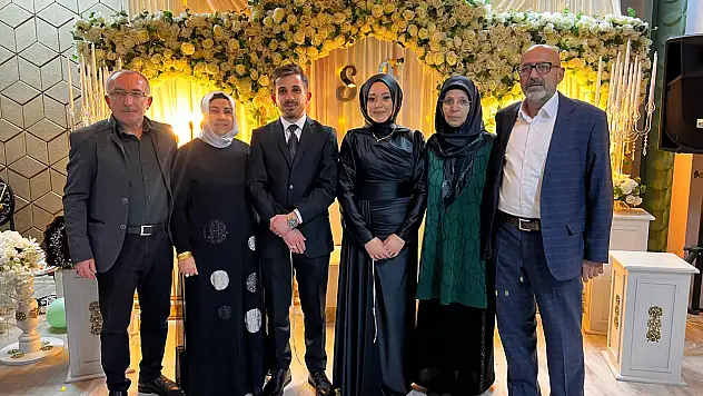 Pekeroğlu çiftinin oğulları evliliğe ilk adımı attı