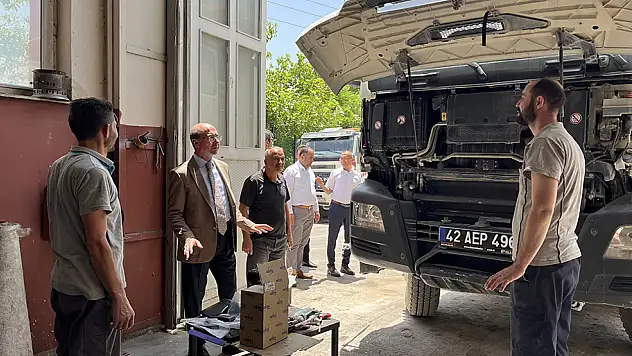 Pekyatırmacı'dan Belediye personeline ziyaret