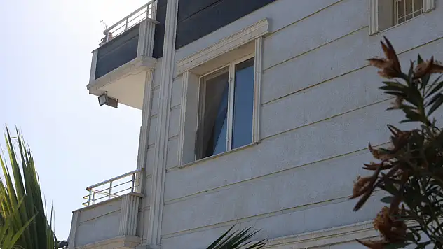 Penceredeki sinekliği parçalayıp evden ayrıldı: 3 gündür haber alınamıyor