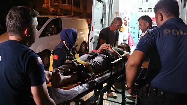 Pencereden düşüp yaralandı