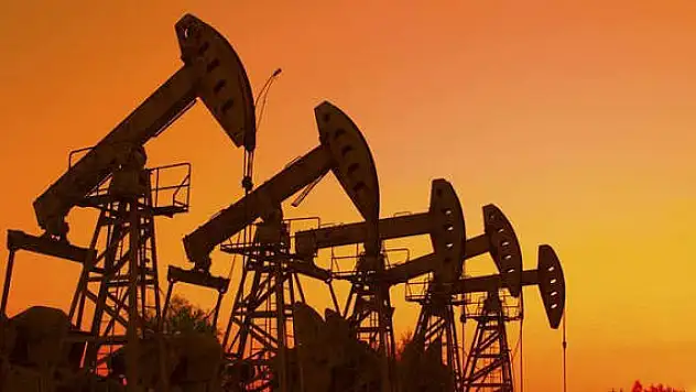 'Petrol birden 60 Doların altına düşebilir'