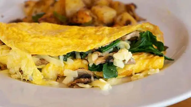 Peynirli ıspanaklı omlet nasıl yapılır? Bu tarife doyamayacaksınız!