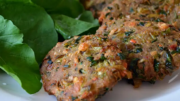 Pırasa Köftesi: Pırasa Köftesi Nasıl Yapılır? Pırasa Köftesi Tarifi!