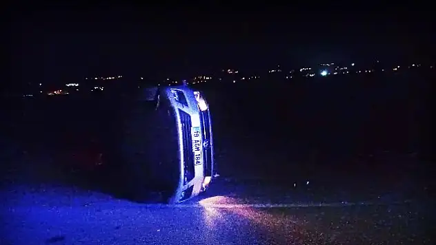 Polis aracı ile otomobil çarpıştı: 1'i polis 3 kişi yaralandı