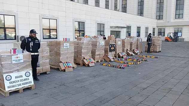 Polis operasyonunda 3 tonu aşkın nargile tütünü ele geçirildi