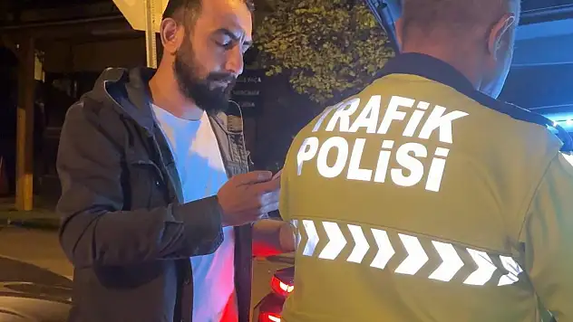 Polise 'abartmayın' diyen  alkollü sürücüye rekor ceza!