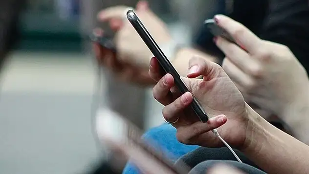 Popüler sohbet ve flört uygulamalarına erişim engeli