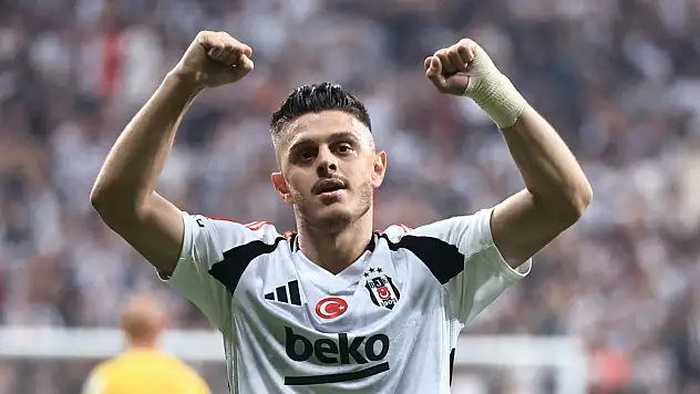 Rashica'dan Beşiktaş'tan ayrılıyor mu? Menejeri açıkladı!
