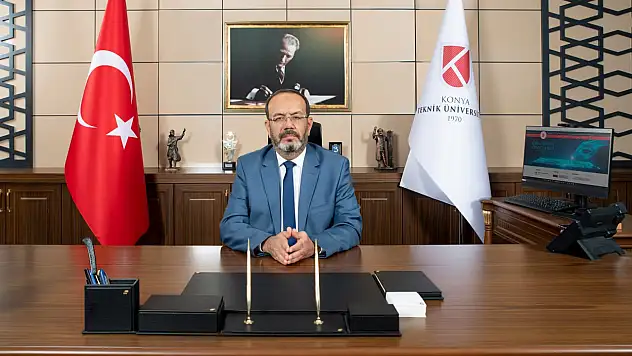 Rektör Çelik: '30 Ağustos, aziz milletimizin neleri başarabileceğinin simgesidir'