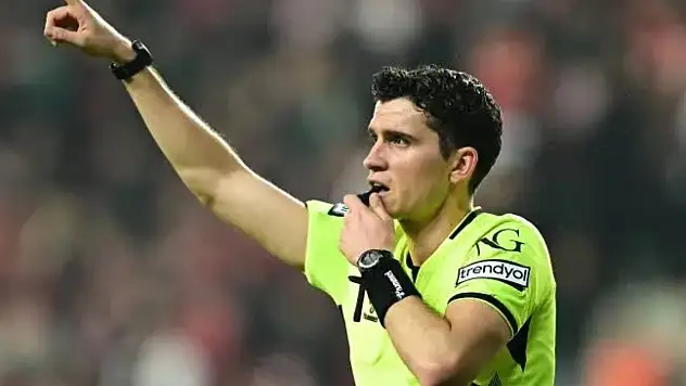 Reşat Onur Coşkunses kimdir? Hangi takımı tutuyor? Reşat Onur Coşkunses Galatasaray karnesi nasıl? Yönettiği maçlar neler?