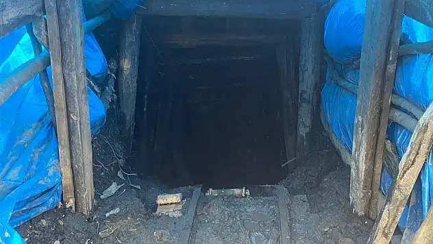 Ruhsatsız maden ocakları imha edildi