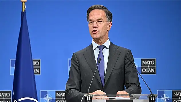 Rutte'den Putin'e 'Texas Valisi' benzetmesi