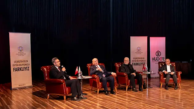 S.Ü'de 'Milli İradeye Darbe - 28 Şubat' konulu söyleşi